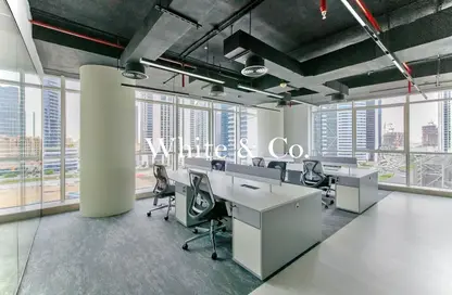 مكتب - استوديو للايجار في البحيرة المركزية - الخليج التجاري - دبي