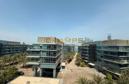 Apartment - 2 Bedrooms - 3 Bathrooms for rent in Bloom Marina - Al Bateen - Abu Dhabi