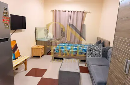 Apartment - 1 Bathroom for rent in Corniche Tower - Ajman Corniche Road - Ajman