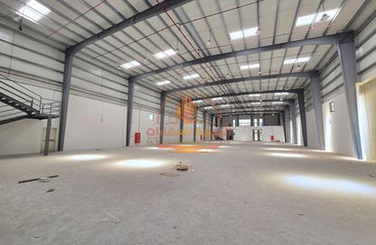 Warehouse - Studio - 2 Bathrooms for sale in Umm Al Thuoob - Umm Al Quwain