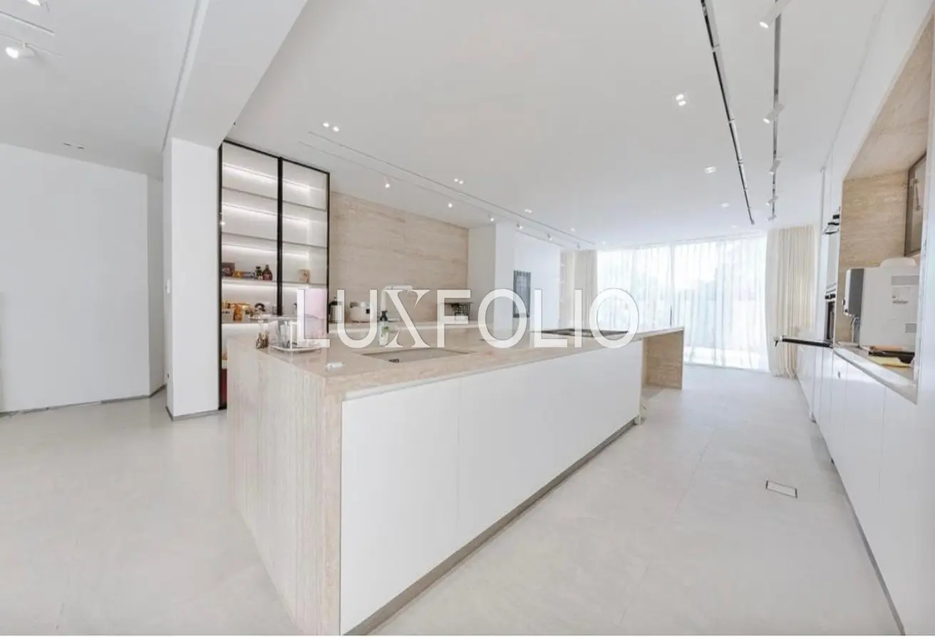 152377742 - Property Main Image