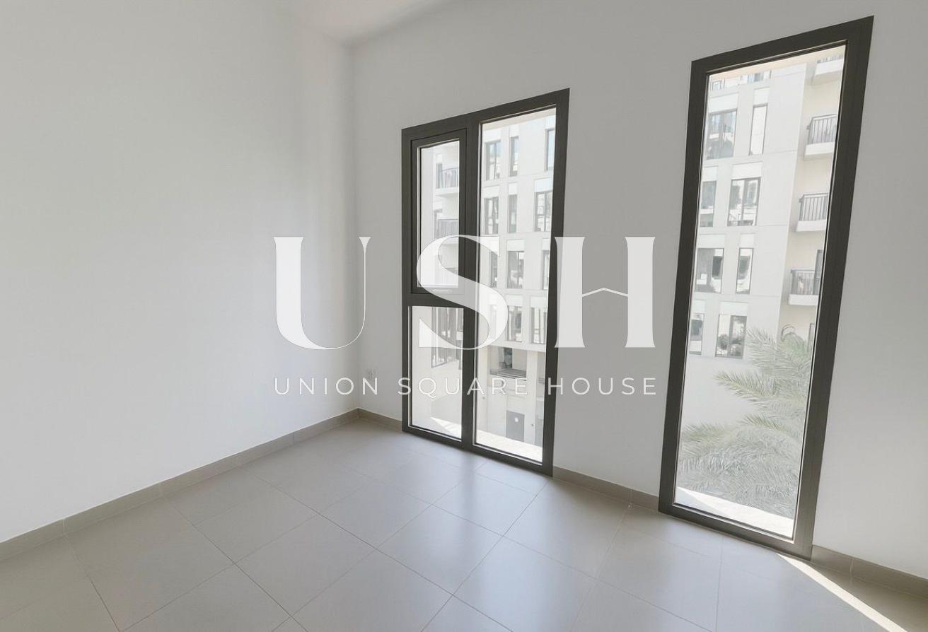 Sleek & Affordable Studio| Prime Location | Vacant photo 5