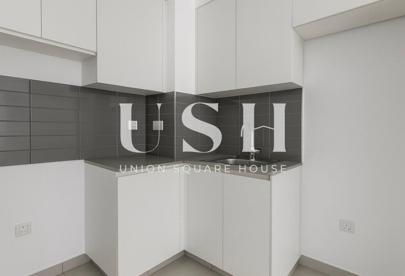 Sleek & Affordable Studio| Prime Location | Vacant photo 4