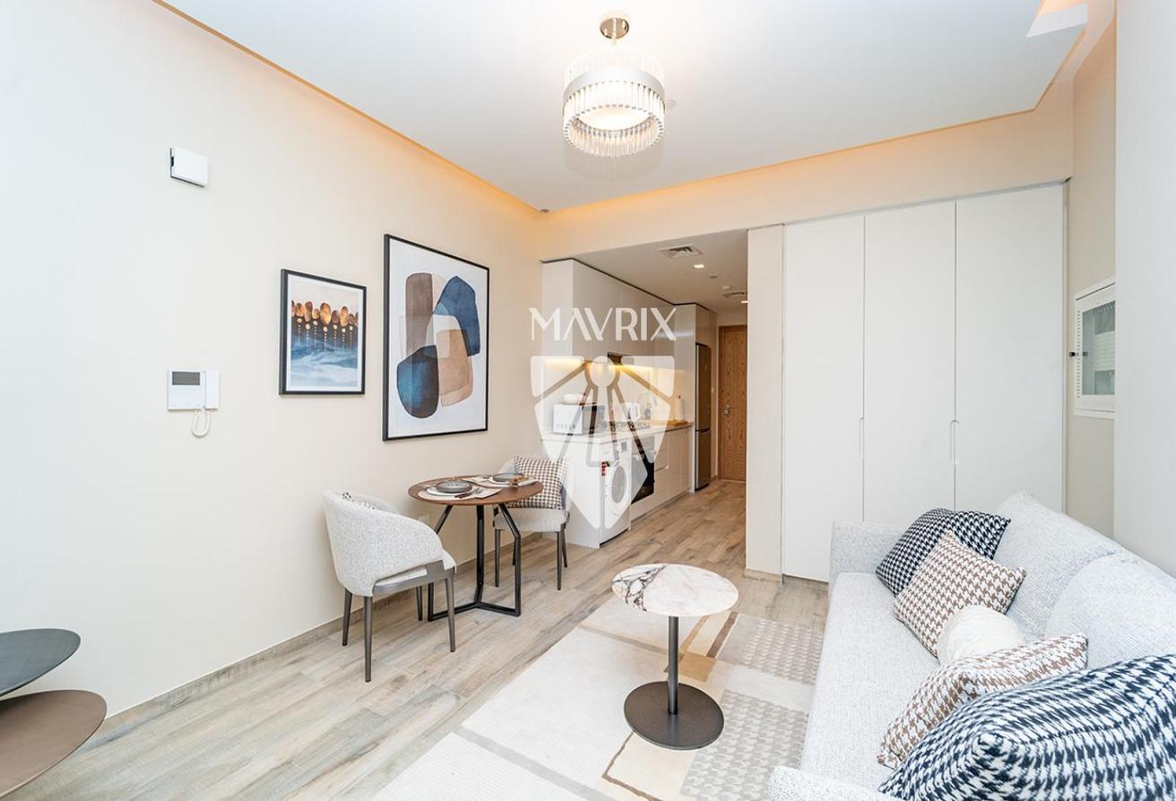 Burj View | Premium Furnished | High Floor |Modern photo 6