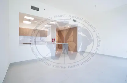 شقة - 1 حمام للايجار في برج السيف - شاطئ الراحة - أبوظبي