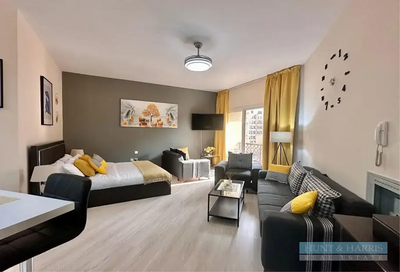 82802048 - Property Main Image