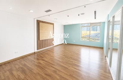 Office Space - Studio - 1 Bathroom for rent in Fortune Executive - JLT Cluster T - Jumeirah Lake Towers - Dubai