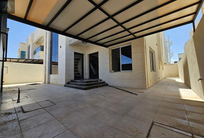 73169040 - Property Image 2