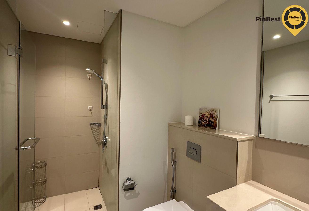 Luxury 2BR | High Floor | Vacant End of July photo 11