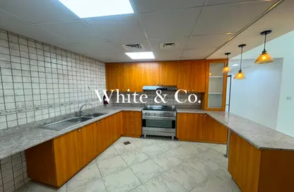 Apartment - 2 Bedrooms - 3 Bathrooms for rent in Shakespeare Circus 2 - Shakespeare Circus - Motor City - Dubai