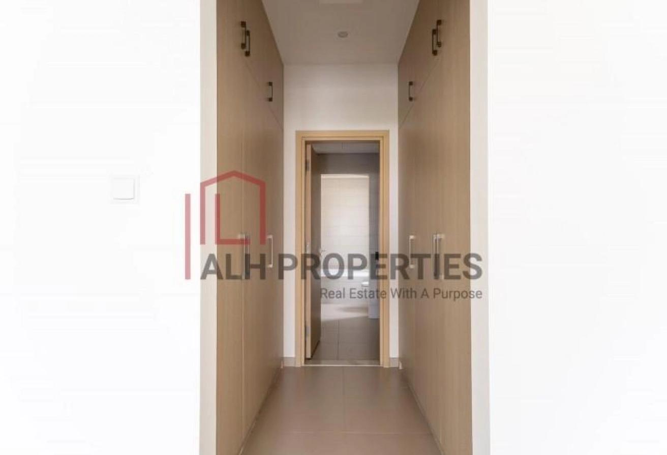 Vacant | Single Row | Landscaped| Large plot photo 18
