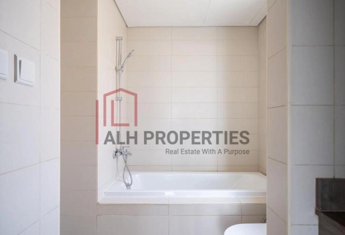 Vacant | Single Row | Landscaped| Large plot photo 19