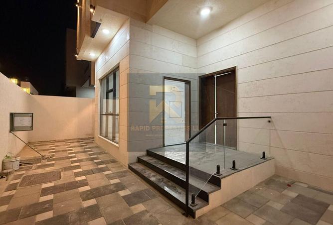 64042190 - Property Image 2