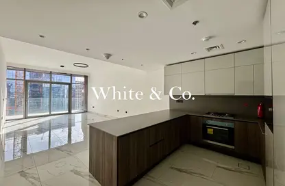 شقة - غرفة نوم - 2 حمامات للايجار في رويال ريجينسي - الخليج التجاري - دبي