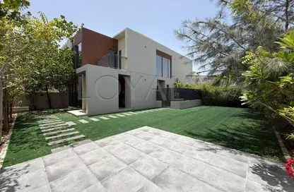 Townhouse - 4 Bedrooms - 5 Bathrooms for rent in Cherrywoods - Dubai