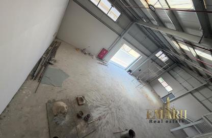 Warehouse - Studio - 1 for rent in Ali Mousa Building - Al Sajaa Industrial - Al Sajaa - Sharjah