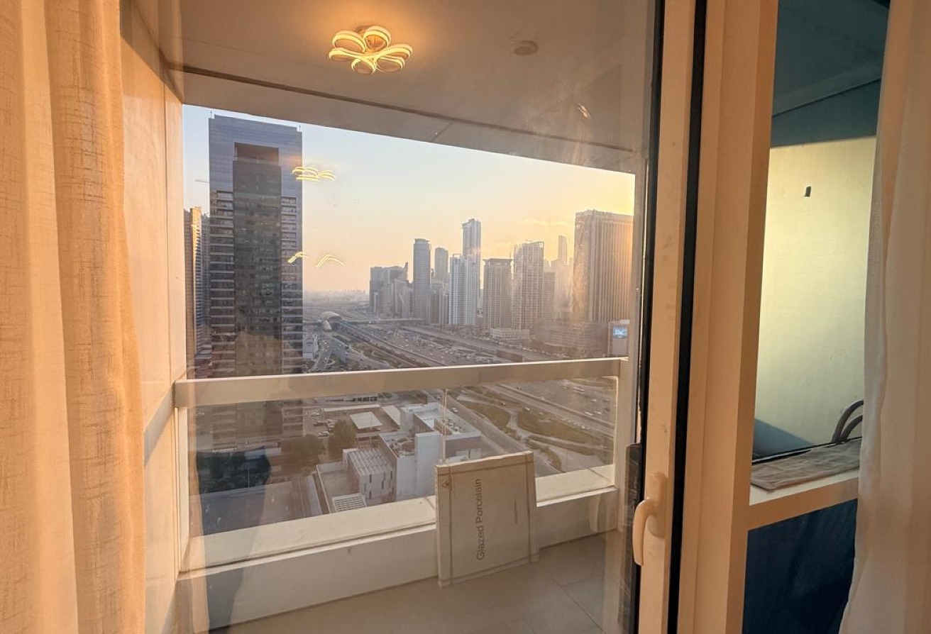 Studio apartment in Saba Tower 3, Jumeirah Lake Towers: 7