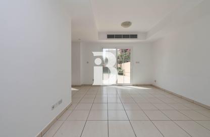 Townhouse - 2 Bedrooms - 3 Bathrooms for rent in Springs 11 - The Springs - Dubai