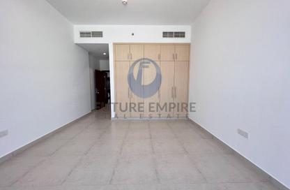 Apartment - 2 Bedrooms - 3 Bathrooms for rent in Airport View Building - Al Garhoud - Dubai