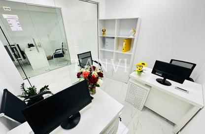 Office Space - Studio - 1 Bathroom for rent in Reem Residency - Al Karama - Dubai