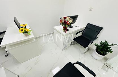 Office Space - Studio - 1 Bathroom for rent in Reem Residency - Al Karama - Dubai