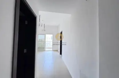 شقة - غرفة نوم - 2 حمامات للبيع في قرية الاميرة - الياسمين - عجمان