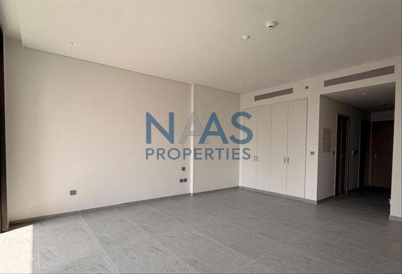 Luxurious Studio | Prime Location | Relaxing photo 4