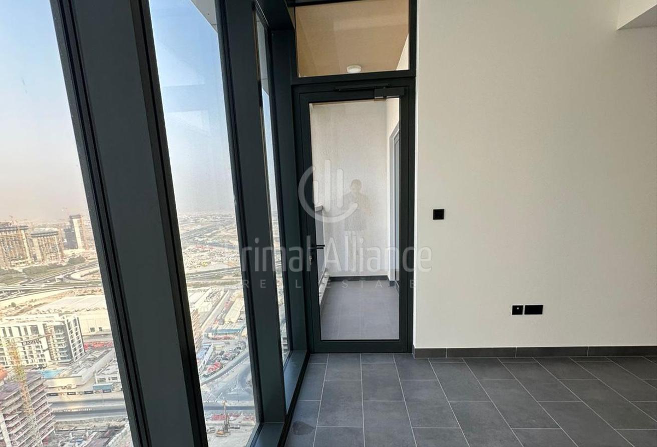 Very High Floor | Fully Furnished | Multiple Cheques photo 6