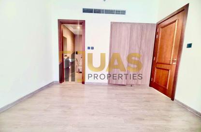 Apartment - 1 Bedroom - 2 Bathrooms for rent in Saleh Residence 3 - Jumeirah Garden City - Al Satwa - Dubai