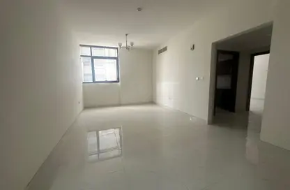 Apartment - 1 Bedroom - 2 Bathrooms for rent in New Al Taawun Road - Al Taawun - Sharjah