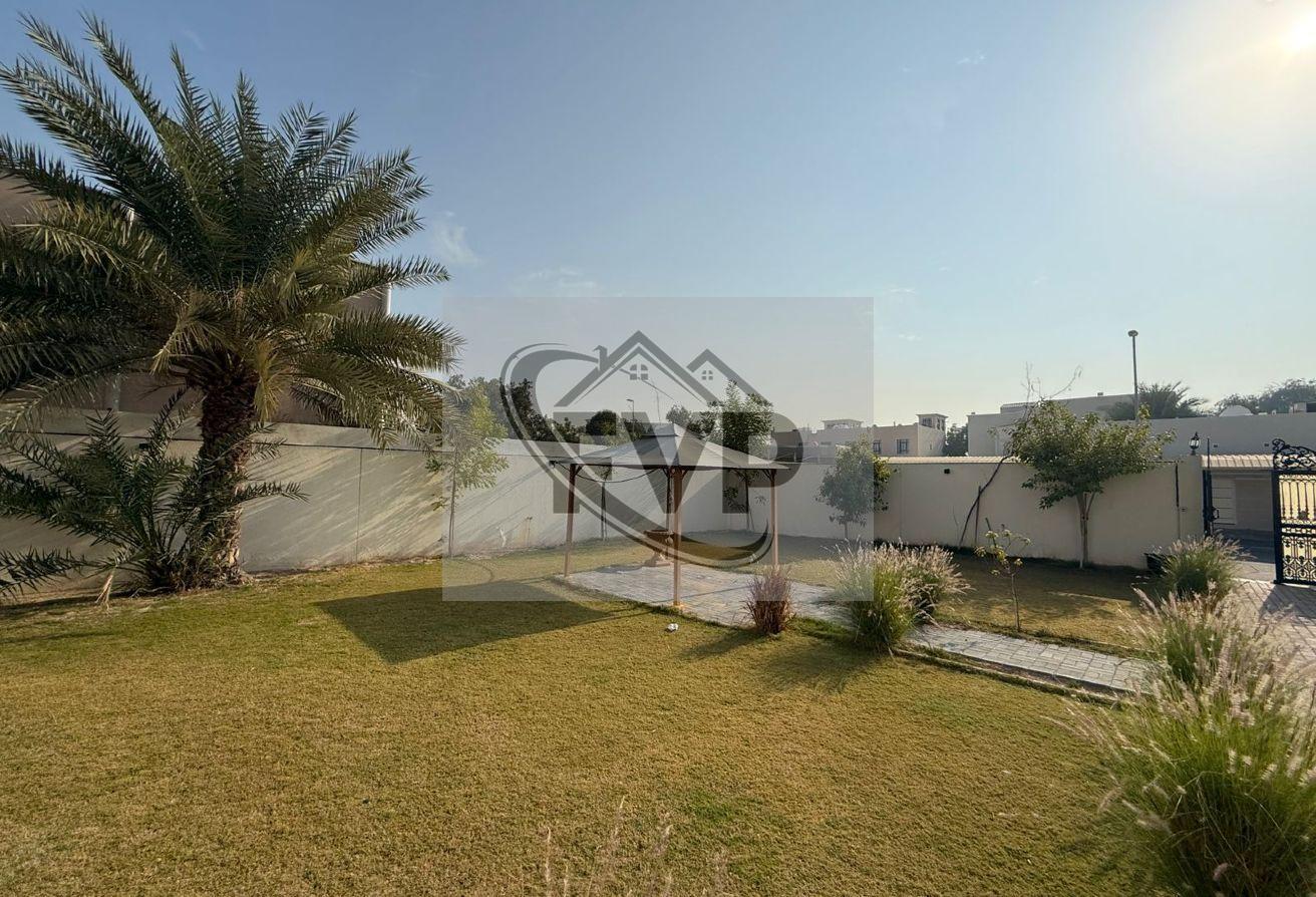 Spacious 5BHK + Maids Villa | Unfurnished | Big ya photo 11