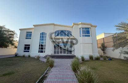 Villa - 5 Bedrooms - 7 Bathrooms for rent in Al Barsha 3 Villas - Al Barsha 3 - Al Barsha - Dubai