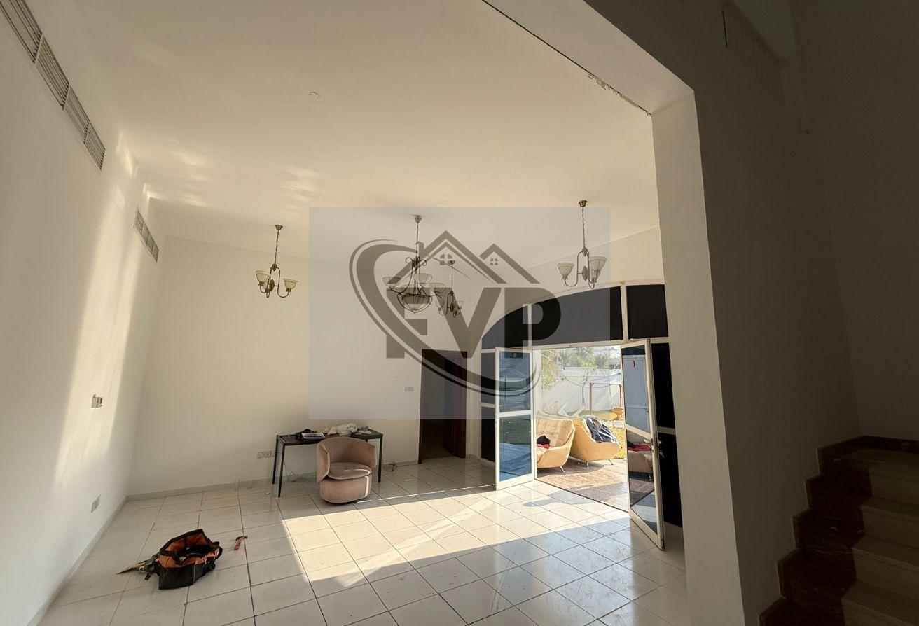 Spacious 5BHK + Maids Villa | Unfurnished | Big ya photo 7