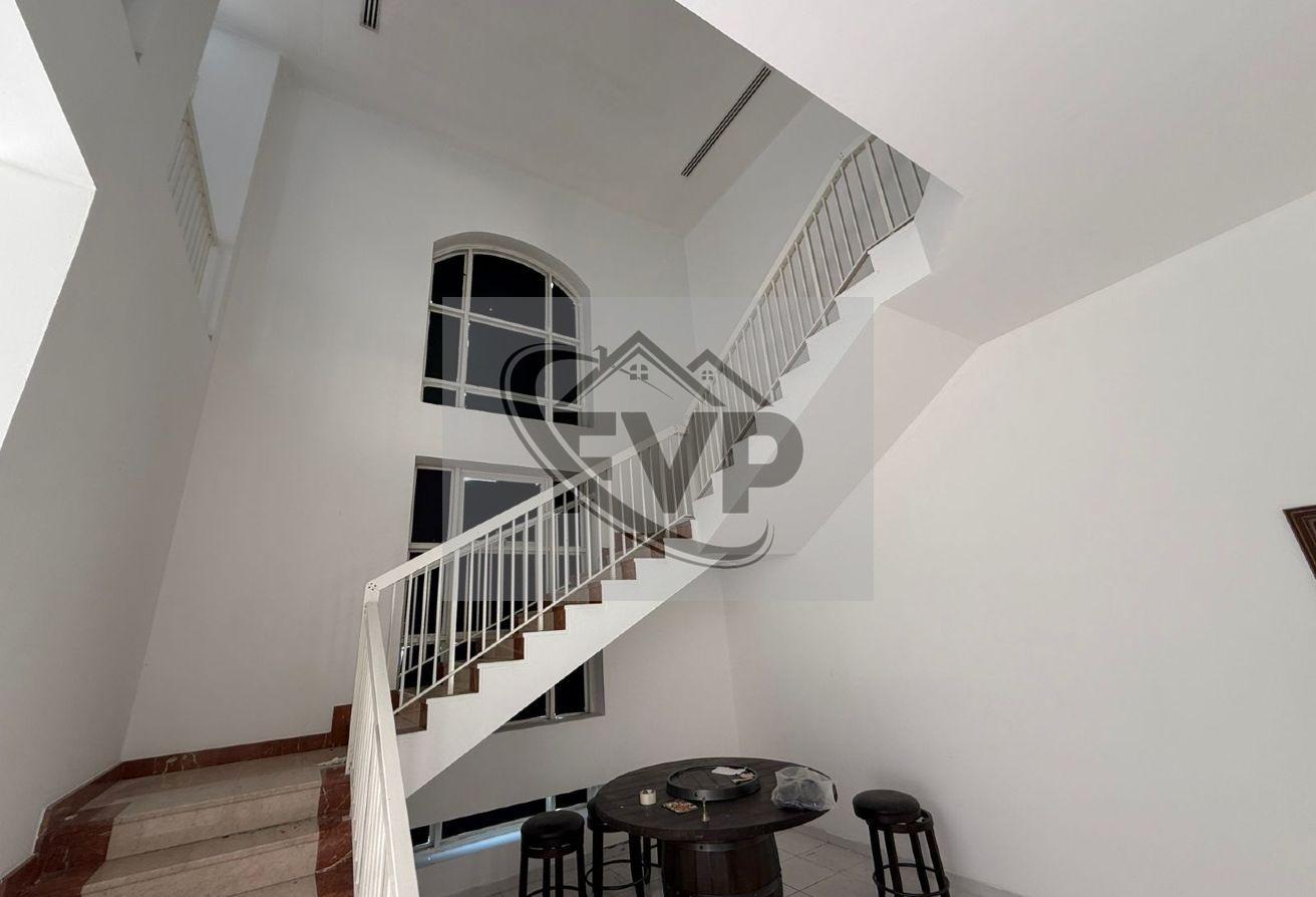 Spacious 5BHK + Maids Villa | Unfurnished | Big ya photo 9