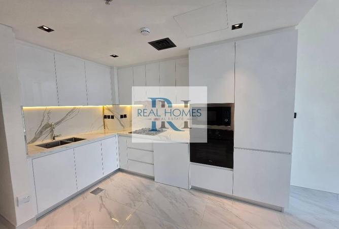 Brand New Sami Furnished Private Pool Corner Unit! photo 3