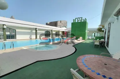 شقة - 3 غرف نوم - 3 حمامات للايجار في برج العين - شارع حمدان - أبوظبي