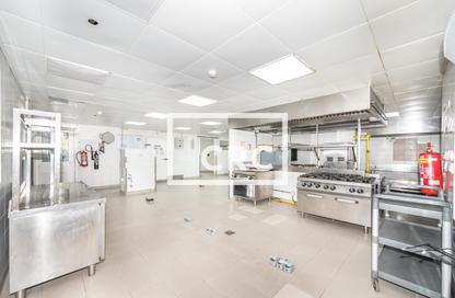 Retail - Studio - 1 for rent in Al Fattan Marine Tower - Al Fattan Marine Towers - Jumeirah Beach Residence - Dubai
