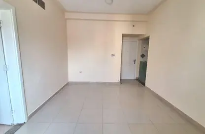 Apartment - Studio - 1 Bathroom for rent in Al Butina 9 Building - Al Butina - Sharjah