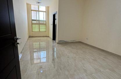Apartment - 5 Bedrooms - 5 Bathrooms for rent in Baniyas - Abu Dhabi