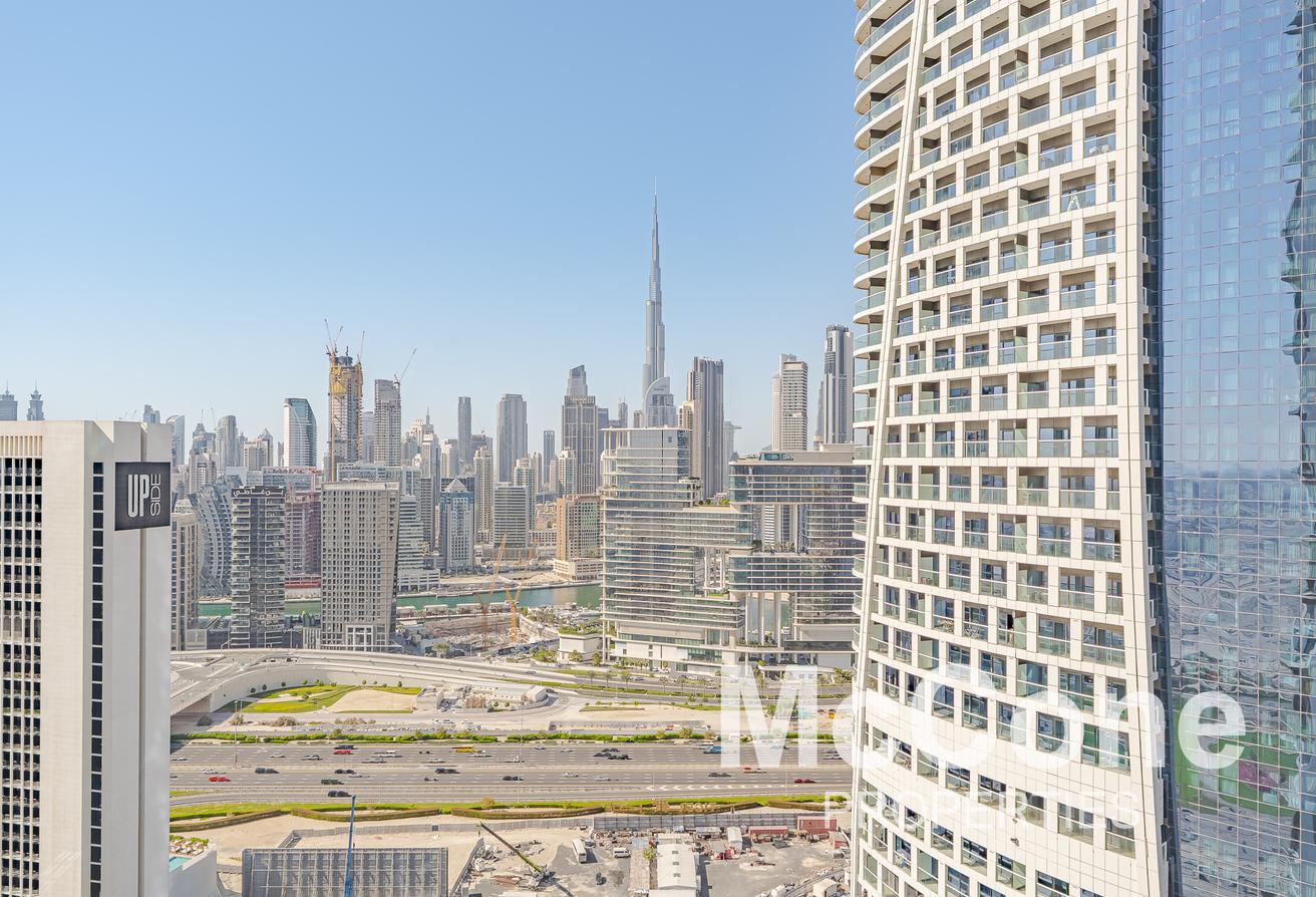 Burj View | Upgraded Corner Duplex | Maids/Study photo 27