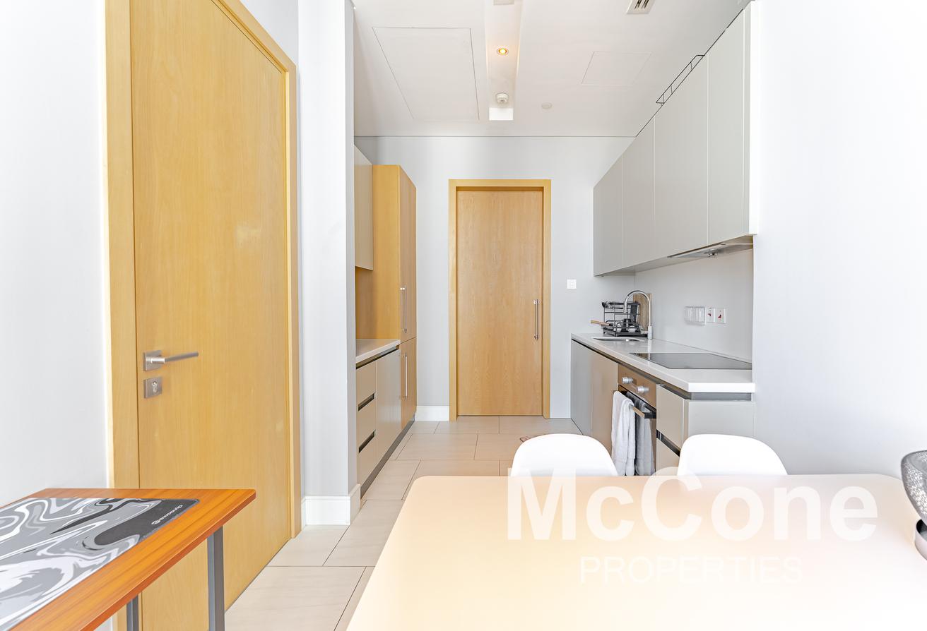 Burj View | Upgraded Corner Duplex | Maids/Study photo 13