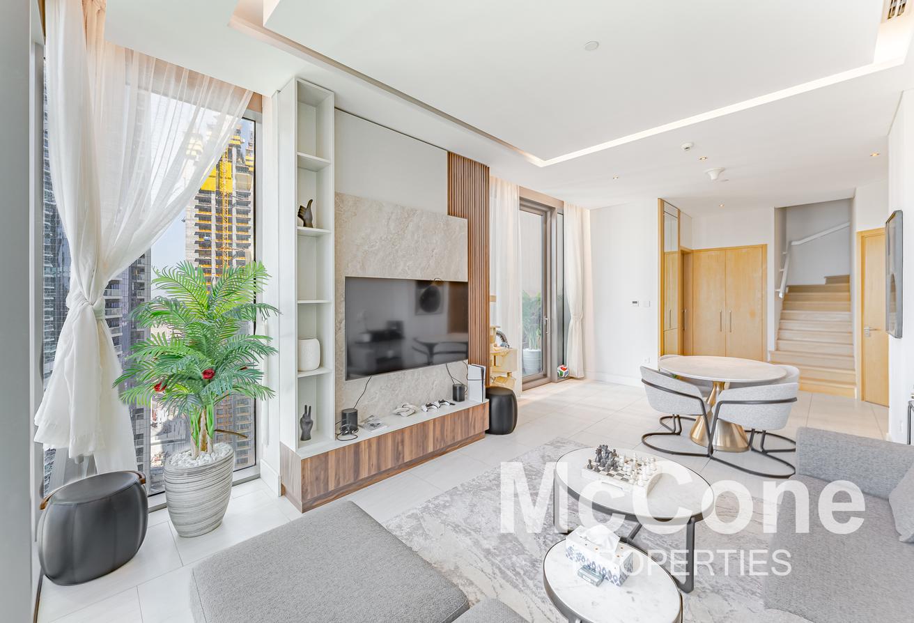 Burj View | Upgraded Corner Duplex | Maids/Study photo 9