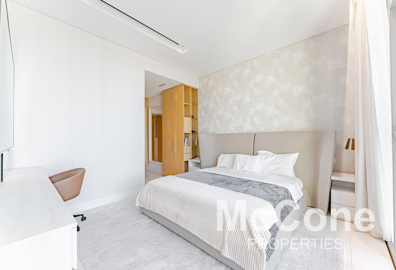 Burj View | Upgraded Corner Duplex | Maids/Study photo 23