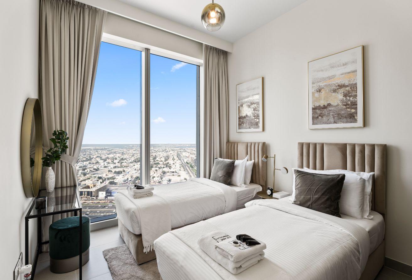 Luxury Furnished | High Floor |Close to Dubai Mall photo 9