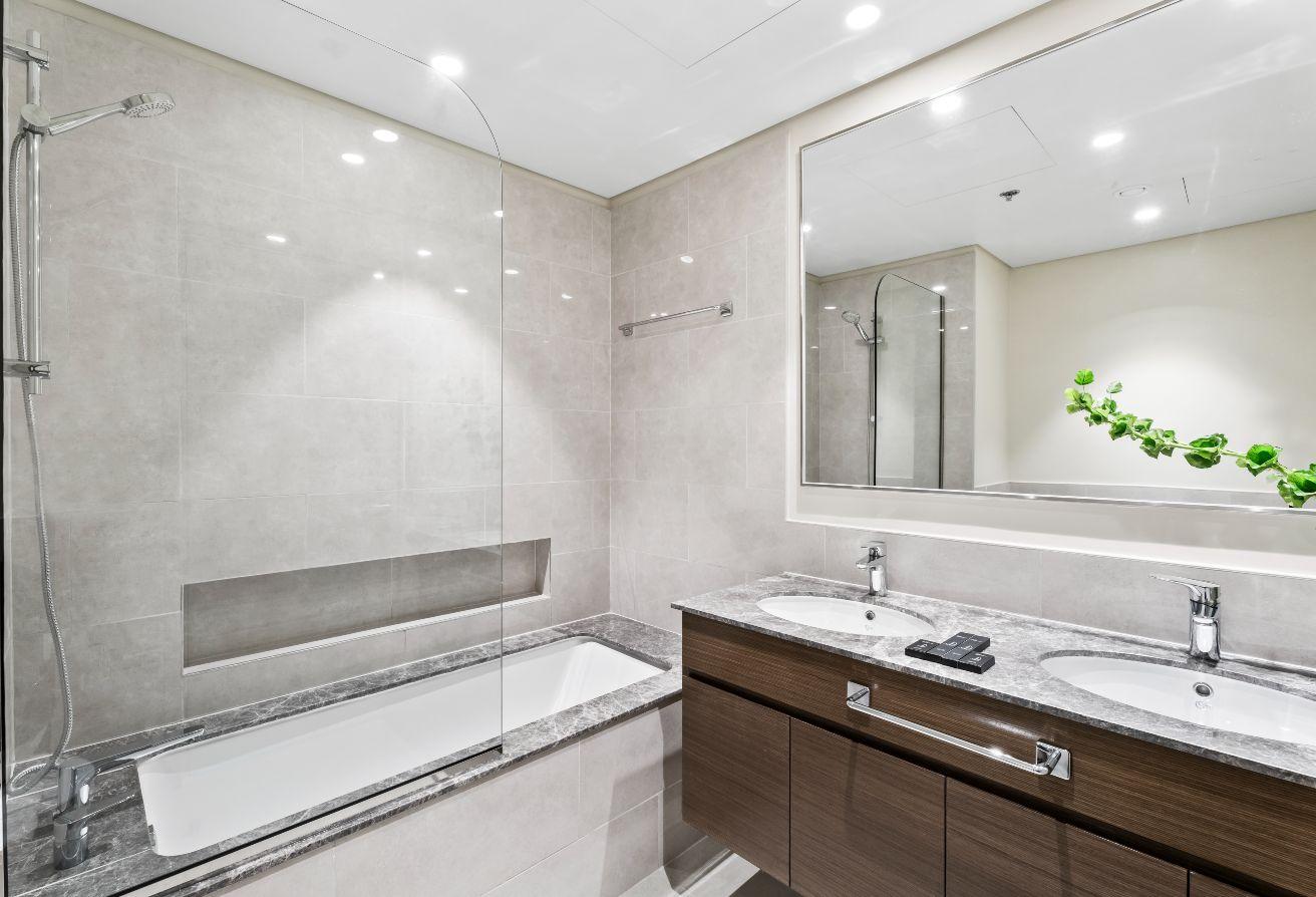 Luxury Furnished | High Floor |Close to Dubai Mall photo 14