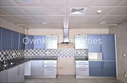 Apartment - 3 Bedrooms - 5 Bathrooms for rent in Gulf Residence Tower A - Oud Metha - Bur Dubai - Dubai