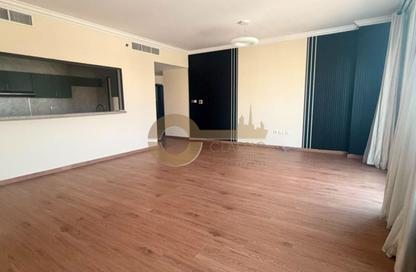 Apartment - 2 Bedrooms - 3 Bathrooms for rent in Mazaya 13 - Queue Point - Liwan - Dubai