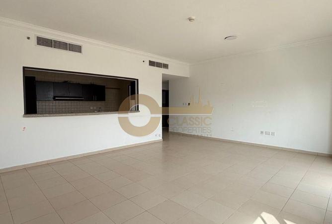FAMILY LIVING | SPACIOUS LAYOUT | MAID ROOM photo 2