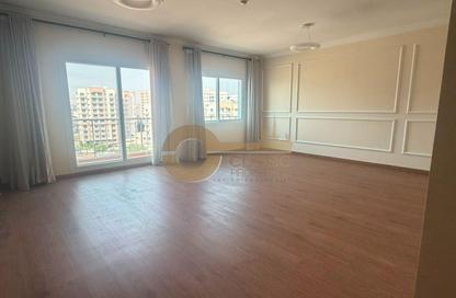 Apartment - 2 Bedrooms - 3 Bathrooms for rent in Mazaya 13 - Queue Point - Liwan - Dubai