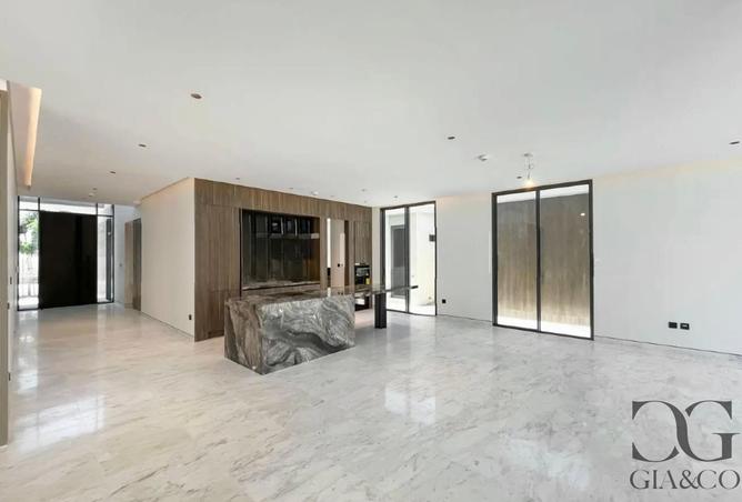 94451545 - Property Image 2